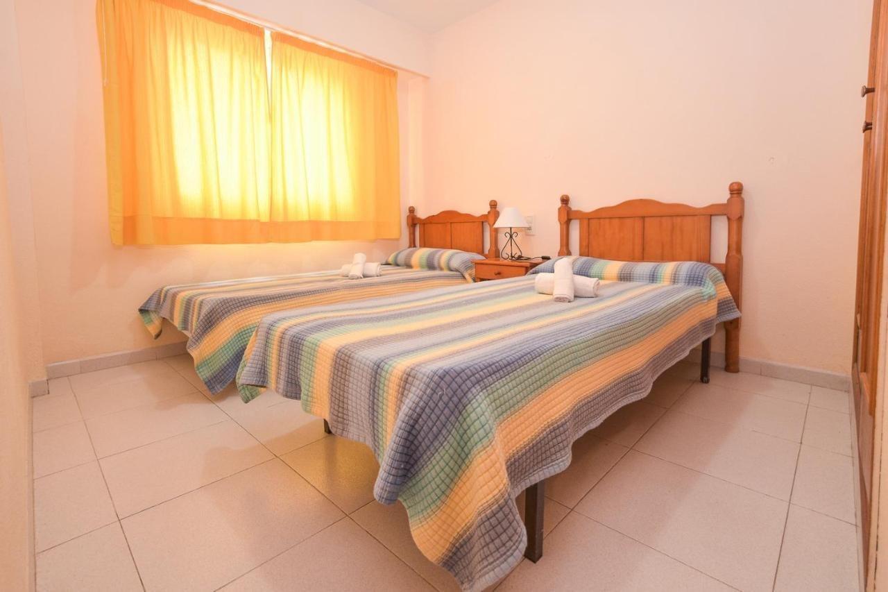 Apartamentos Marblau Las Alondras-Julio Y Agosto Solo Familias Гандія Екстер'єр фото